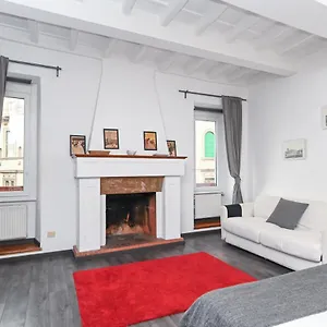  Apartment Gorgeous Trastevere Loft On The River