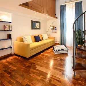  Appartement S.pietro-trastevere Loft Silenzioso Nel Cuore Di
