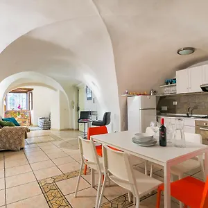 Moro 50 - Loft In Trastevere Roma